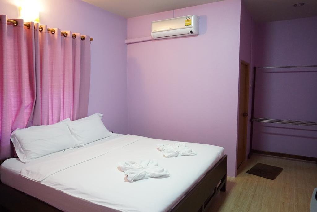 Лем Синг: Bansuratwadee Resorts