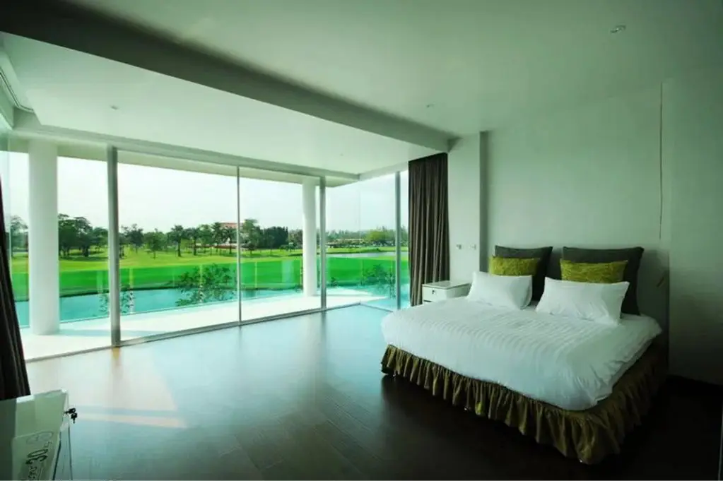 Банг Пхли: Aria Lake and Golf Villa