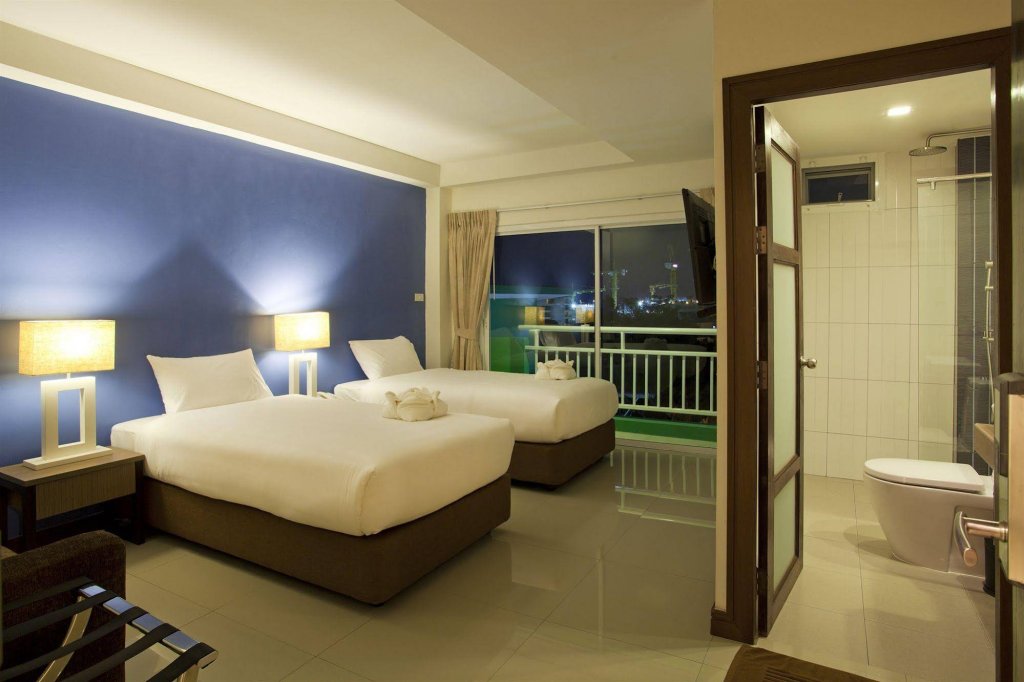 Паттайя: Wiz Hotel