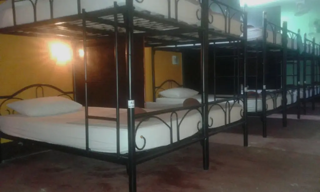 Ланта: Baan Mook Anda Hostel