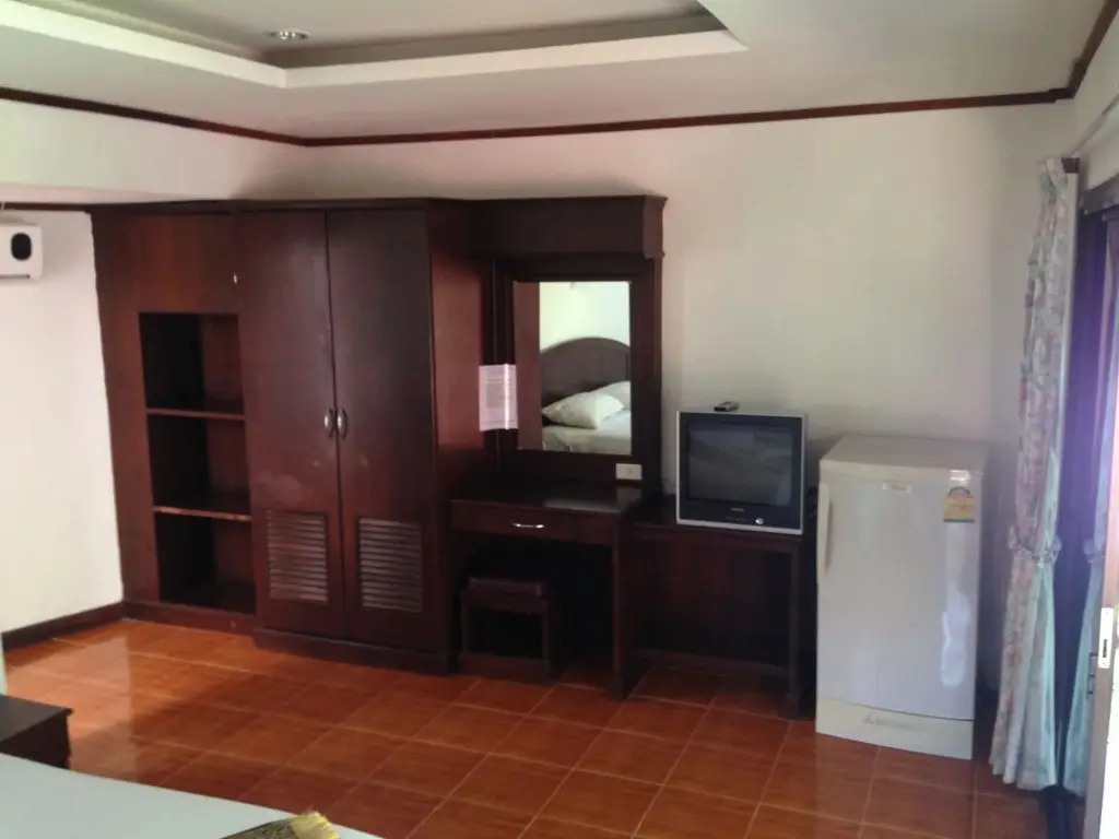 Ланта: Noble House Beach Resort