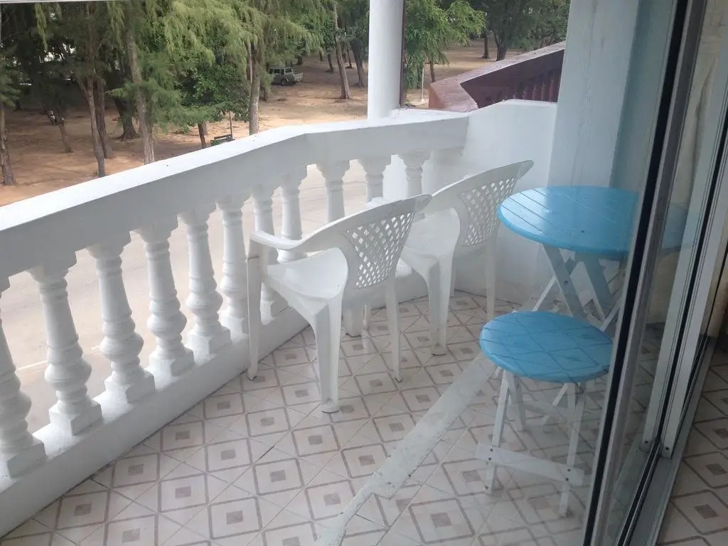 Чаам: Cha-am Seaside Hotel