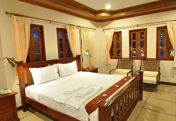 Муанг: Ao Chalong Villa Resort & Spa