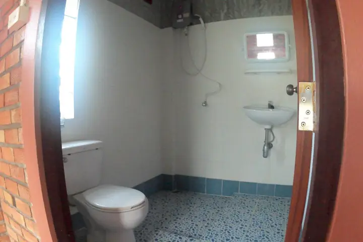 Ланта: Nice 'n Easy House