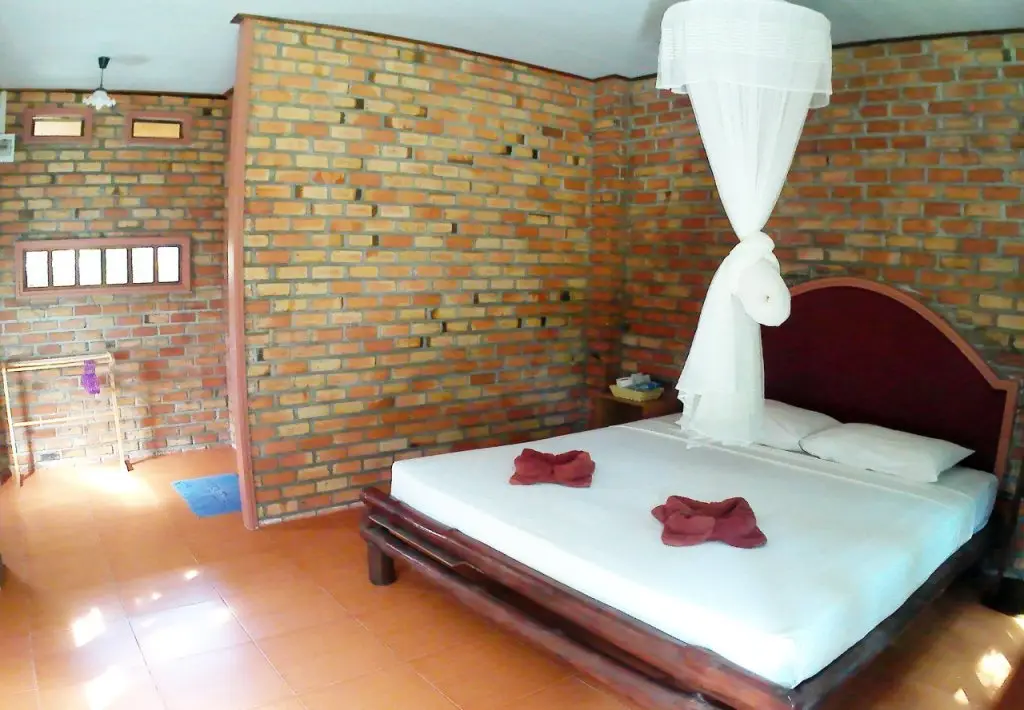 Ланта: Nice 'n Easy House