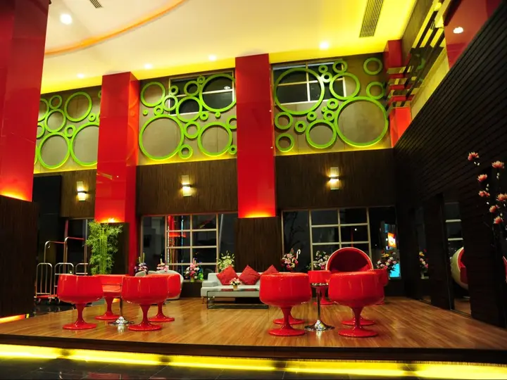 Супханбури: Vasidtee City Hotel