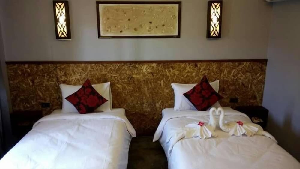 Пхи-Пхи-Дон: The Hip Resort @ Phi Phi
