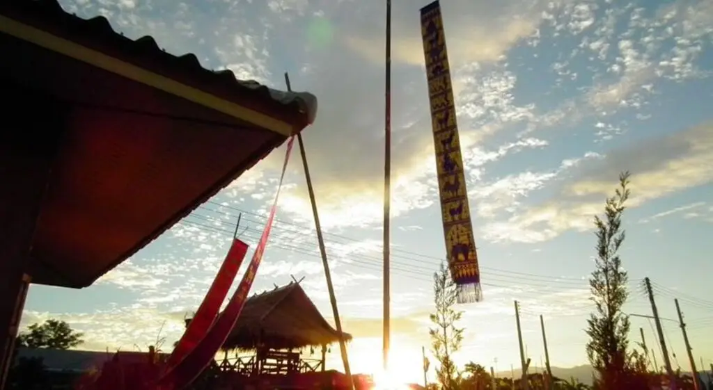 Чианграй: Heun Baan Rong Khun Resort
