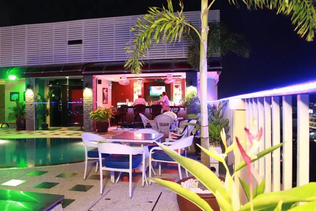 Пхукет: Patong Hemingway's Hotel