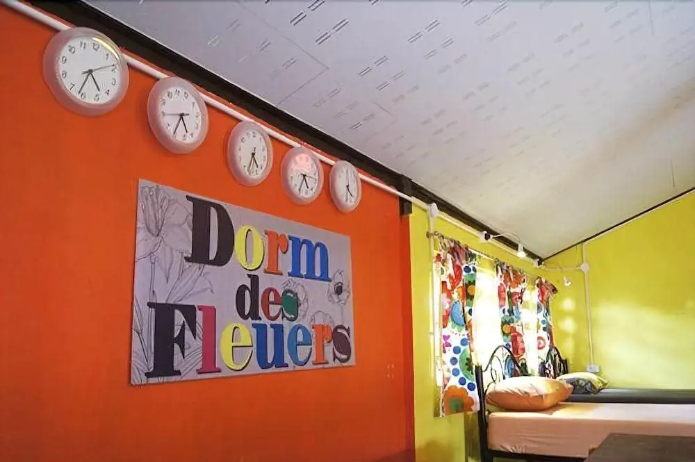 Као Лак: Dorm Des Fleurs Hostel