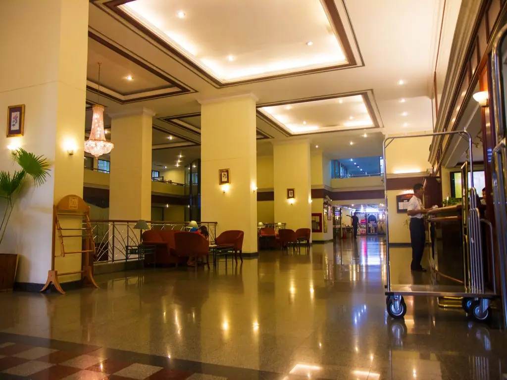 Бангкок: Omni Tower Syncate Suites