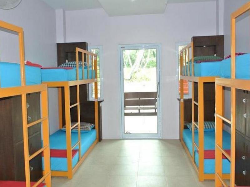 Мэй-Хаад-Бэй: Coconut Hostel Sairee Koh Tao