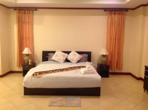 Кату: Tave Villa Phuket