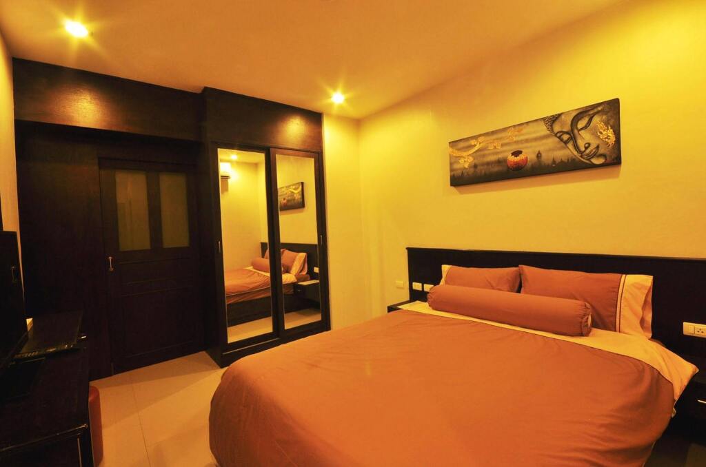 Муанг: The Bedroom Kata Beach