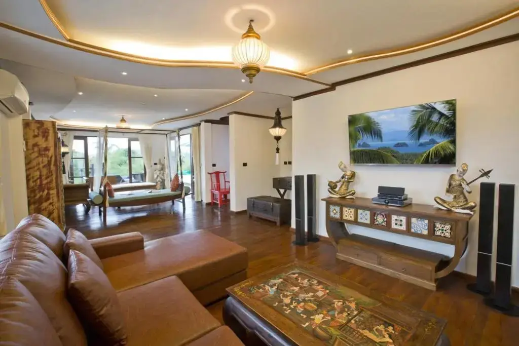 Самуи: Royal Majestic Grand Thai Villa