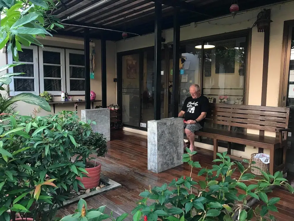 Бангкок: Mon Lodge & Yoga Donmuang