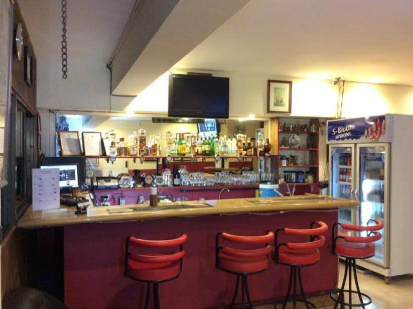 Паттайя: Sandman Hotel Sports Bar