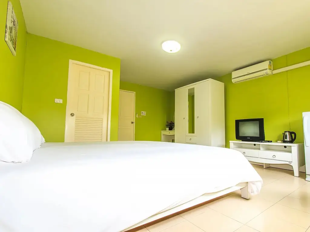 Муанг: Room@Chalong