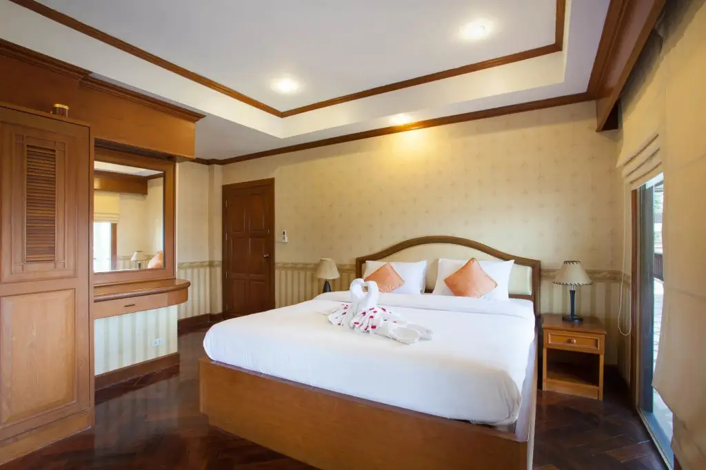 Кату: Baan Yin Dee Villa Patong