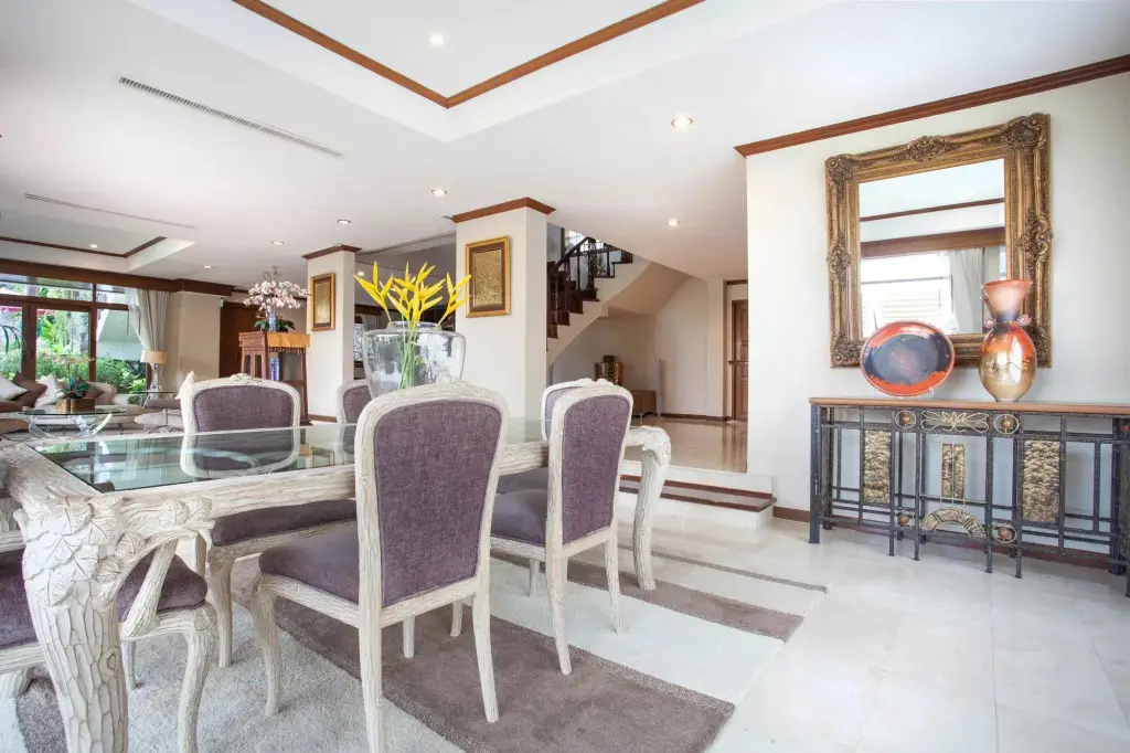 Кату: Baan Yin Dee Villa Patong