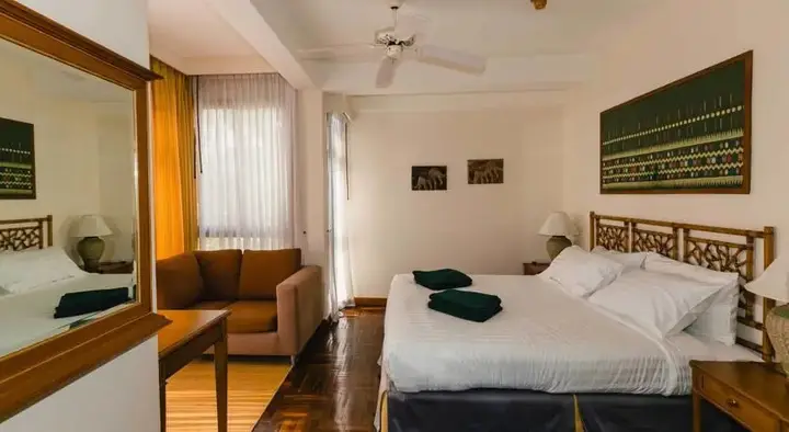 Тхаланг: Allamanda Townhome 1121