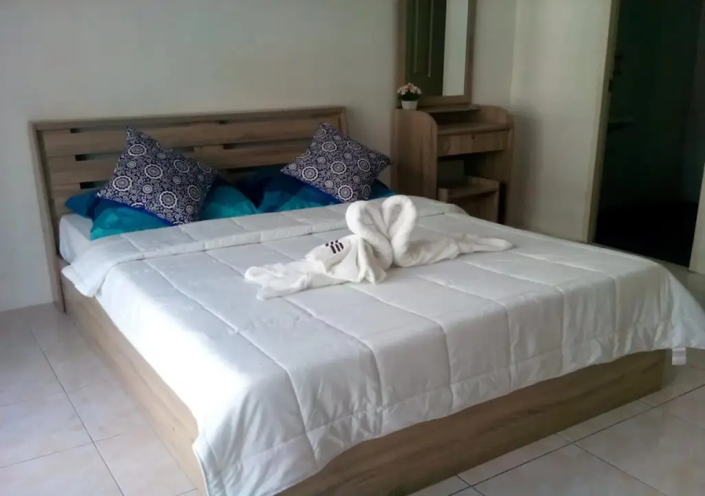 Кату: Sunshine Guesthouse