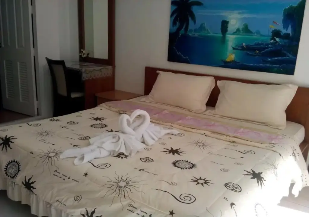 Кату: Sunshine Guesthouse