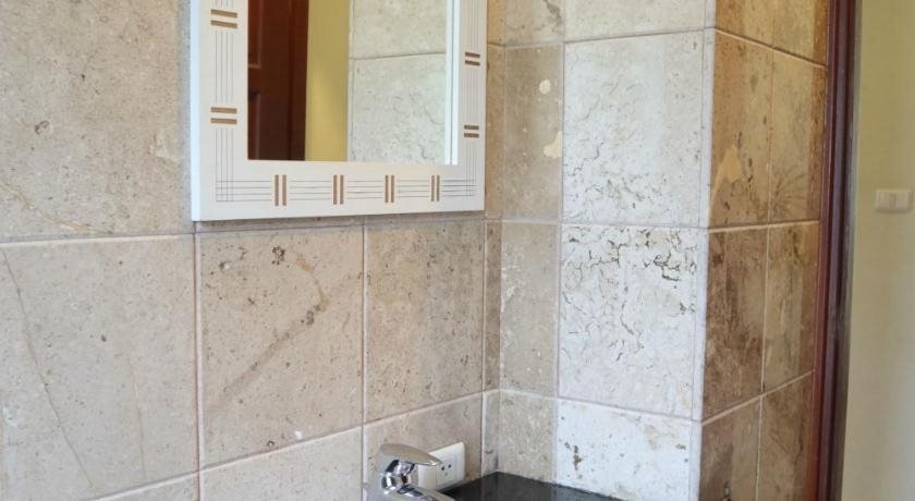 Тхаланг: Baan Puri Apartments