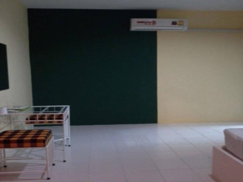 Сисакет: Srisareemaya Hostel