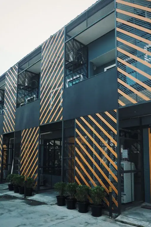 Лоэй: Indiego Space