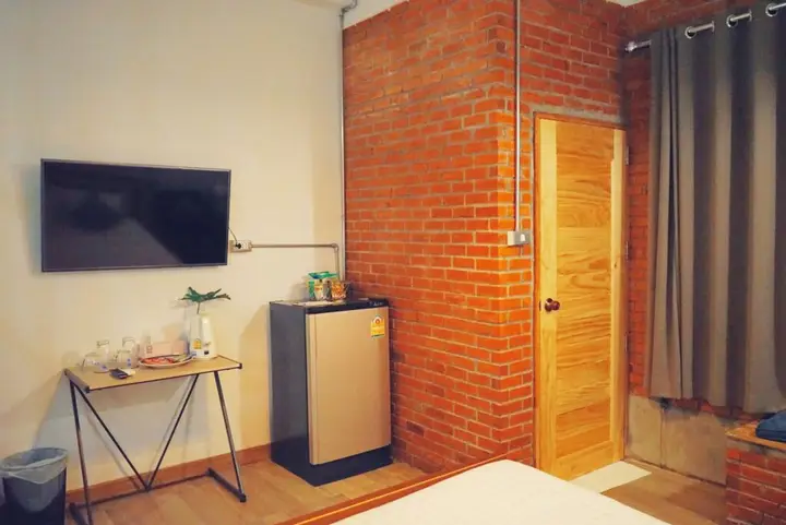 Лоэй: Indiego Space