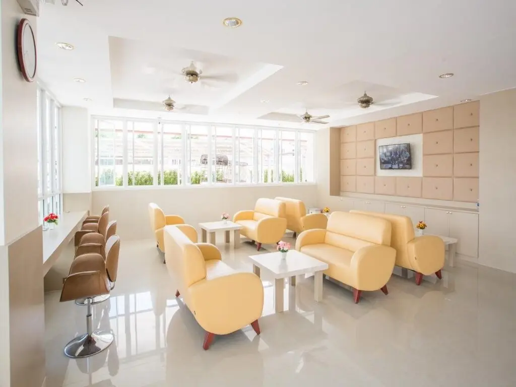 Накхонсаван: P.A. Thani Hotel