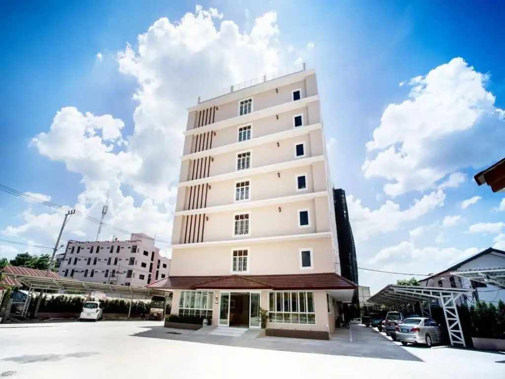Накхонсаван: P.A. Thani Hotel