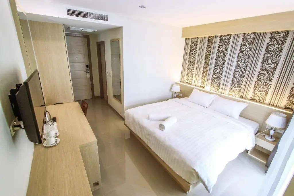 Пхукет: Ocean and Ole Patong Hotel