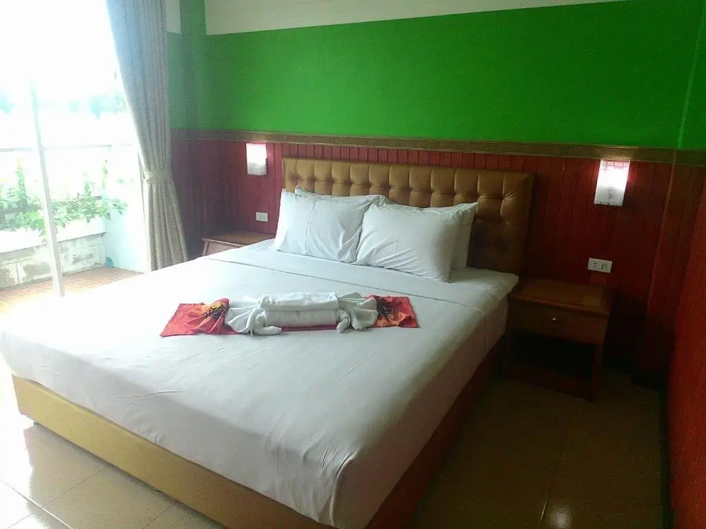 Сам-Рои-Йот: Ing-Fah Villa