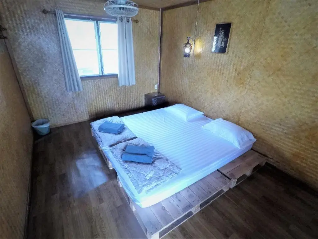 Канчанабури: T T Hostel Kanchanaburi