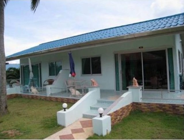 Пхукет: Nai Harn Green Valley Resort