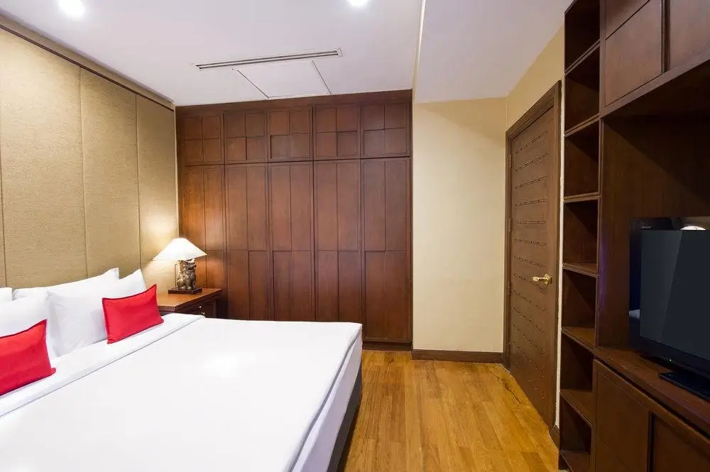 Бангкок: President Park - Ebony Towers - unit 11A