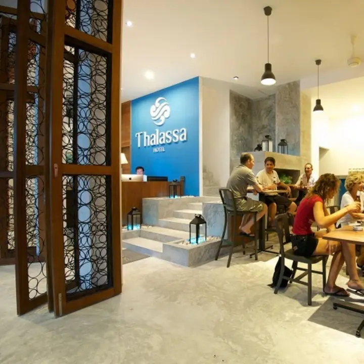 Остров Тау: Thalassa
