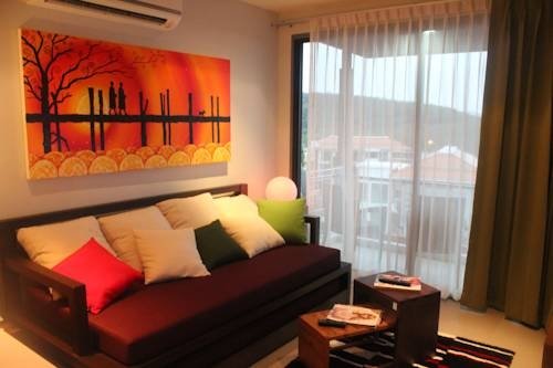 Муанг: Top Floor, One-Bedroom Apartment
