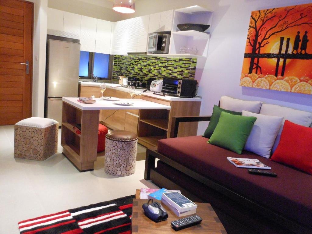 Муанг: Top Floor, One-Bedroom Apartment