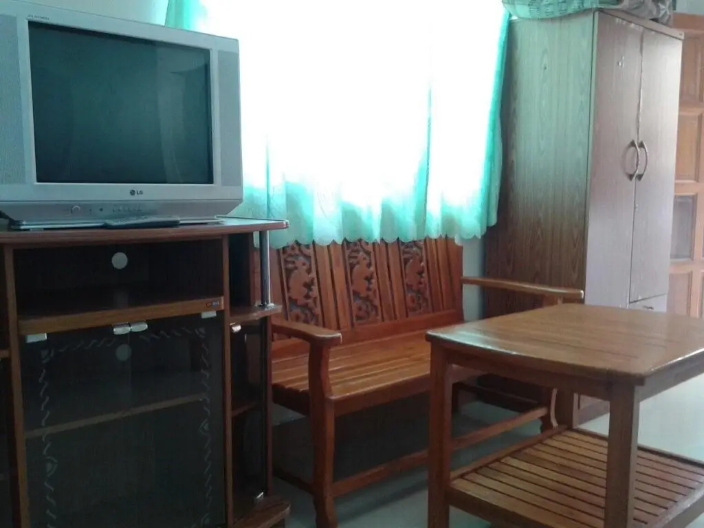 Мэй-Хаад-Бэй: Orachon House