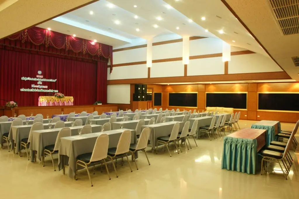 Накхоннайок: Juntra Resort and Hotel