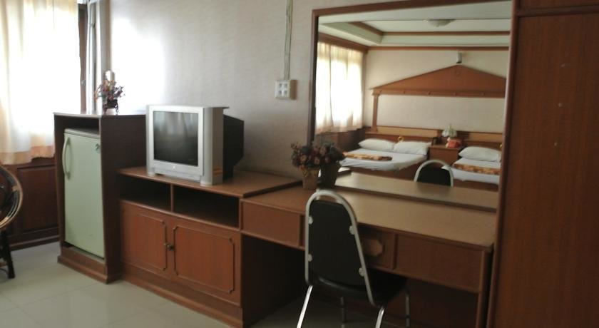Лопбури: Chaopraya Garden Hotel