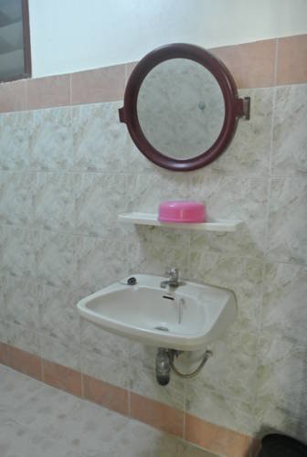 Лопбури: Chaopraya Garden Hotel