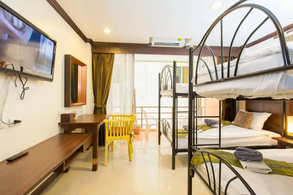Кату: Marina Boutique Suites