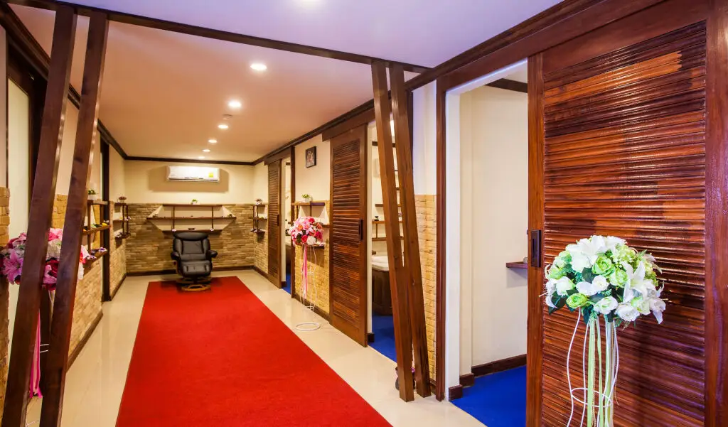 Тхаланг: T-Villa Resort