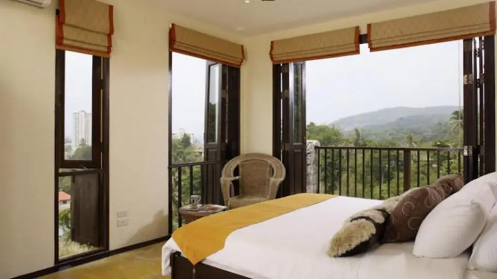 Муанг: Karon Rustic Villas
