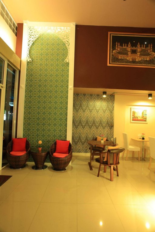 Хуахин: Mooz Hua Hin