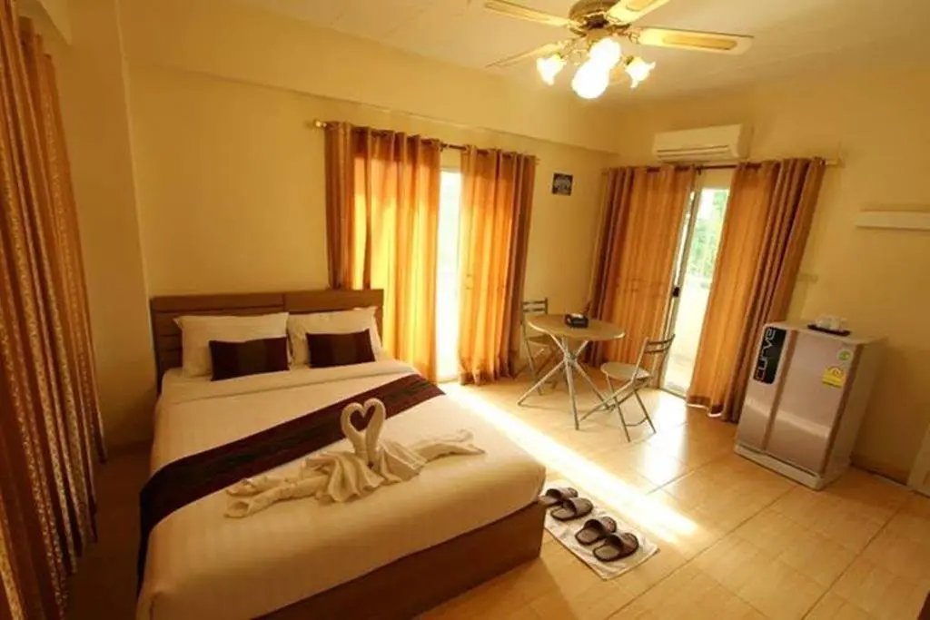 Бангкок: Tratip Hotel
